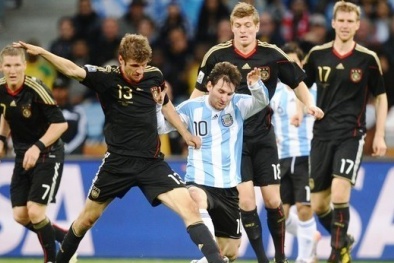 Đức và Argentina vào chung kết : Món nợ 24 năm khó trả